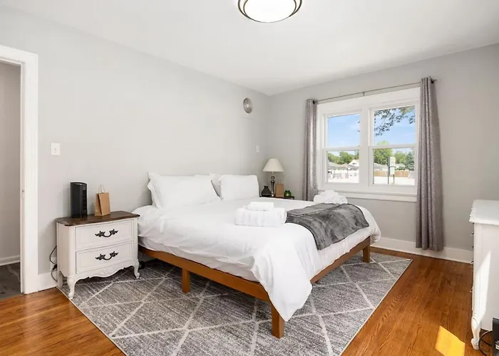 Suburban Sanctuary 3bd Perfect For Long