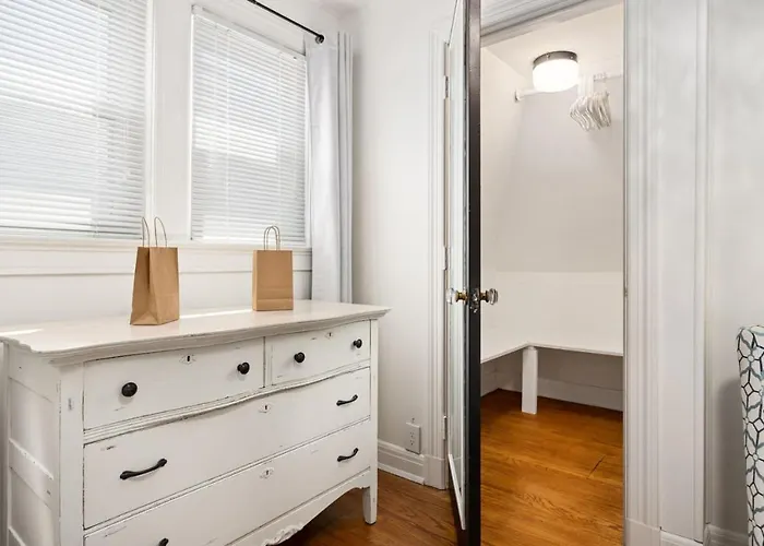 Suburban Sanctuary 3bd Perfect For Long *