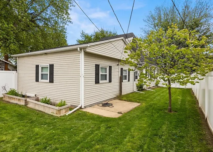 Suburban Sanctuary 3bd Perfect For Long